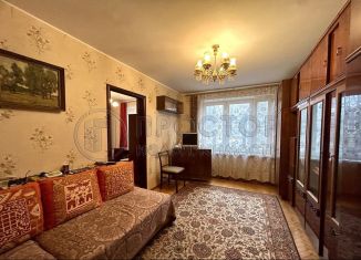 Продается трехкомнатная квартира, 55 м2, Москва, Днепропетровская улица, 35к2, метро Южная