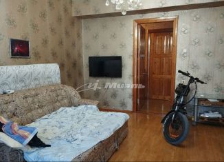 Продается 3-ком. квартира, 81.6 м2, Евпатория, улица Фрунзе, 43