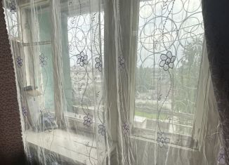 Продаю 1-ком. квартиру, 30.6 м2, Серов, улица Заславского, 32