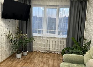 Продается 3-ком. квартира, 68 м2, Чебоксары, бульвар Анатолия Миттова, 2