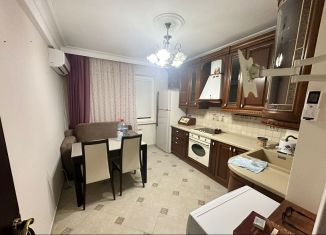 Сдача в аренду 1-ком. квартиры, 44 м2, Дагестан, проспект Гамидова, 49к1