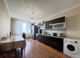 Продажа 2-ком. квартиры, 85 м2, Махачкала, улица Джамалутдина Атаева, 7