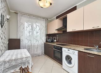 3-комнатная квартира на продажу, 66 м2, Тюмень, улица Николая Чаплина, 121