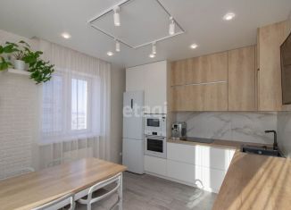 Продаю 2-ком. квартиру, 65.3 м2, Тюменская область, улица Дружбы, 73к1