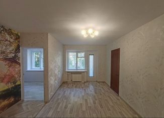 Продам 2-ком. квартиру, 43.2 м2, Ульяновск, улица Доватора, 18, Засвияжский район