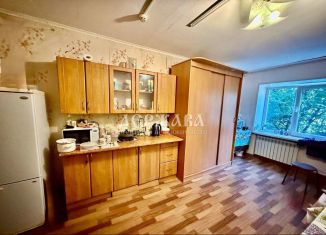 Однокомнатная квартира на продажу, 18.7 м2, Старый Оскол, микрорайон Горняк, 9