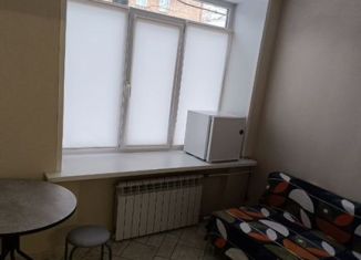 Сдается в аренду квартира студия, 12 м2, Удмуртия, улица Карла Маркса, 171