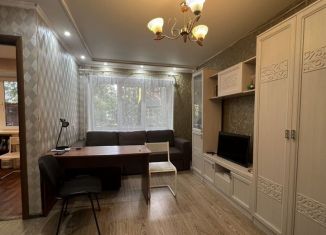 Сдам двухкомнатную квартиру, 42 м2, Волхов, улица Ломоносова, 10