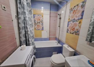 Сдается 2-ком. квартира, 60 м2, Сочи, Виноградная улица, 135/13, микрорайон Новый Сочи