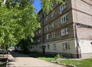 Продам 1-ком. квартиру, 13 м2, Стерлитамак, проспект Ленина, 40А