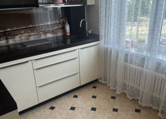 Сдача в аренду 3-комнатной квартиры, 80 м2, Кингисепп, Большой бульвар, 13