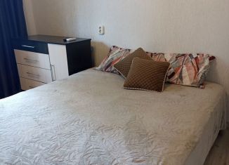 Сдаю 1-ком. квартиру, 32 м2, Саратов, улица имени К.Г. Уфимцева, 4