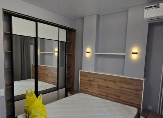 Продаю 1-комнатную квартиру, 43 м2, Судак, Набережная улица, 75к4