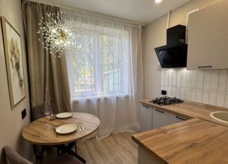 Продается 3-ком. квартира, 61.7 м2, Пермь, улица Сивкова, 5