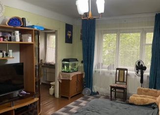 Продается трехкомнатная квартира, 56 м2, Елабуга, улица Матросова, 3