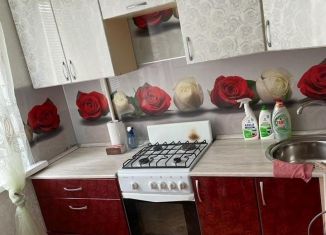 Сдам 1-ком. квартиру, 32 м2, Салават, улица Калинина, 38