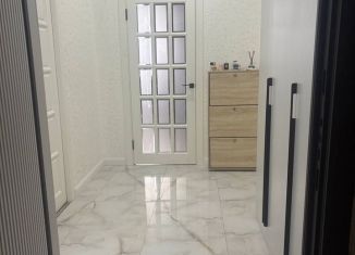 Трехкомнатная квартира на продажу, 104 м2, Махачкала, Халимбекаульская улица, 33Бк2, Ленинский внутригородской район