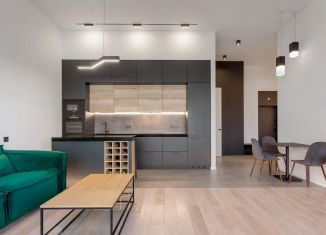 Сдам 3-ком. квартиру, 85 м2, Краснодар, Красная улица, 176, микрорайон Центральный