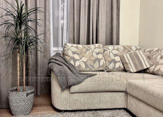 Продаю 2-ком. квартиру, 70 м2, Ростов-на-Дону, Кировский проспект, 48