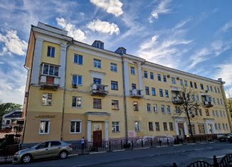 Продажа четырехкомнатной квартиры, 80 м2, Ярославль, Советская улица, 7А