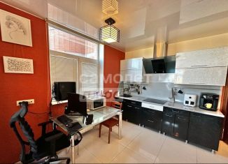 Продаю 2-комнатную квартиру, 50 м2, Ростов-на-Дону, улица Максима Горького, 13/56