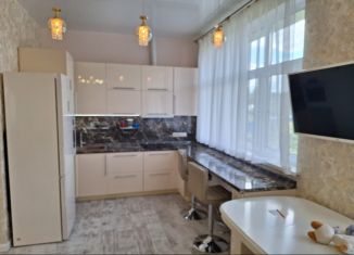 Трехкомнатная квартира на продажу, 74.7 м2, деревня Юрлово, Зелёная улица, 11, ЖК Фрайдей Вилледж