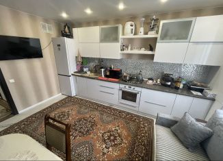 2-комнатная квартира на продажу, 63 м2, деревня Куюки, 4-й квартал, 12, ЖК Светлый