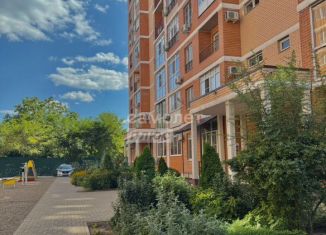 Продаю 1-ком. квартиру, 41.4 м2, Горячий Ключ, Рябиновая улица, 2