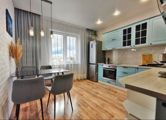 Продам трехкомнатную квартиру, 77.7 м2, Орёл, улица Генерала Родина, 70