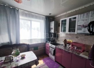 Сдаю 2-ком. квартиру, 54 м2, Старый Оскол, микрорайон Конева, 6А