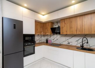 Продажа 1-ком. квартиры, 54 м2, Тюмень, улица Газовиков, 73к4, ЖК Европейский Берег