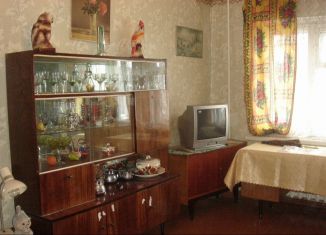 Продаю двухкомнатную квартиру, 40.3 м2, Дмитриев, улица Ленина, 79А