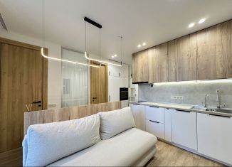 Сдаю в аренду 3-ком. квартиру, 41 м2, Сочи, переулок Трунова, 6к8, микрорайон Завокзальный