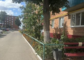 Сдаю 2-комнатную квартиру, 45 м2, Сарапул, улица 20 лет Победы, 9