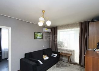 Продаю 3-ком. квартиру, 49.8 м2, Тюмень, Харьковская улица, 52