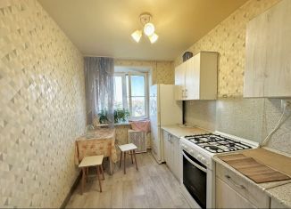 Сдается в аренду 3-ком. квартира, 65 м2, Подольск, улица Свердлова, 15