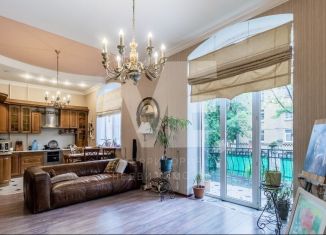 Продам 5-ком. квартиру, 192.6 м2, Калининград, Колхозная улица, 14