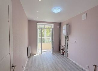 Продаю 1-комнатную квартиру, 35.4 м2, Калининград, Коммунистическая улица, 127