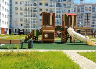 Продаю 2-комнатную квартиру, 69 м2, Чебоксары, Солнечный бульвар, 38