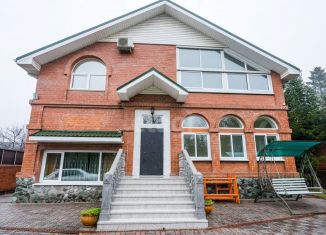 Продаю дом, 351.2 м2, Владивосток, Десятая улица, 24А