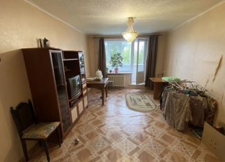 Продается четырехкомнатная квартира, 72 м2, Березники, Юбилейная улица, 111