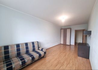 Сдается двухкомнатная квартира, 62.1 м2, деревня Мокшино, Полевая улица, 10