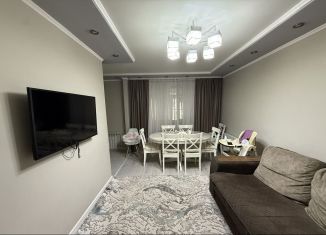 Трехкомнатная квартира на продажу, 60 м2, Троицк, Сибирская улица, 24