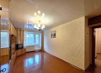 Трехкомнатная квартира на продажу, 58.9 м2, Березники, улица Черняховского, 47