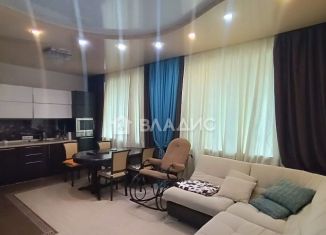 Сдается в аренду 2-комнатная квартира, 62 м2, Тобольск, 2-я Северная улица, 33/1