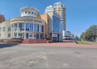 Продам 3-ком. квартиру, 62 м2, Орёл, Советский район, улица 60-летия Октября, 9