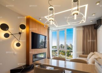 Продаю 3-комнатную квартиру, 80 м2, Сочи, улица Юных Ленинцев, 10, микрорайон Центральный