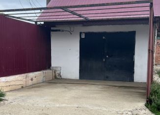 Продается гараж, 30 м2, поселок городского типа Карымское