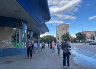 Сдаю в аренду торговую площадь, 15 м2, Подольск, улица Кирова, 2Ас1