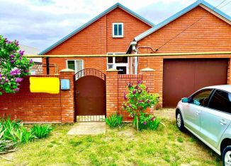 Продаю дом, 90 м2, станица Голубицкая, улица Строителей, 3